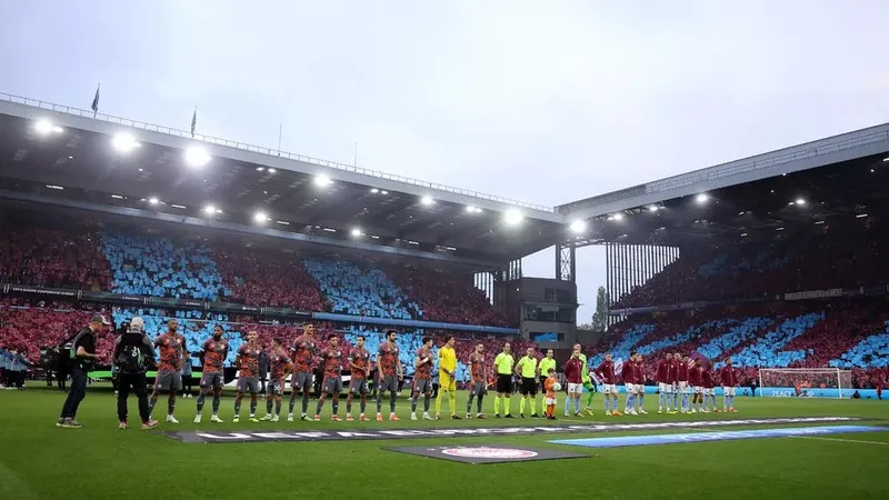 Khán đài sân Villa Park sẵn sàng cho Aston Villa và Sunderland