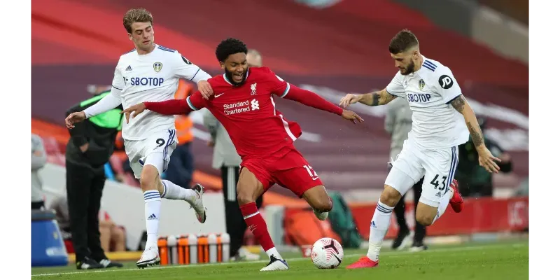 Pressing trong bóng đá với lối chơi áp sát toàn đội