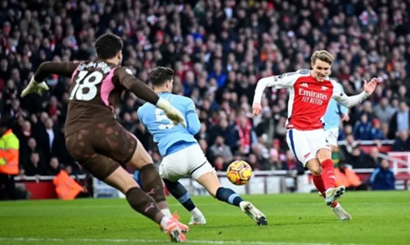 Sân Emirates chuẩn bị cho trận Arsenal và Man City